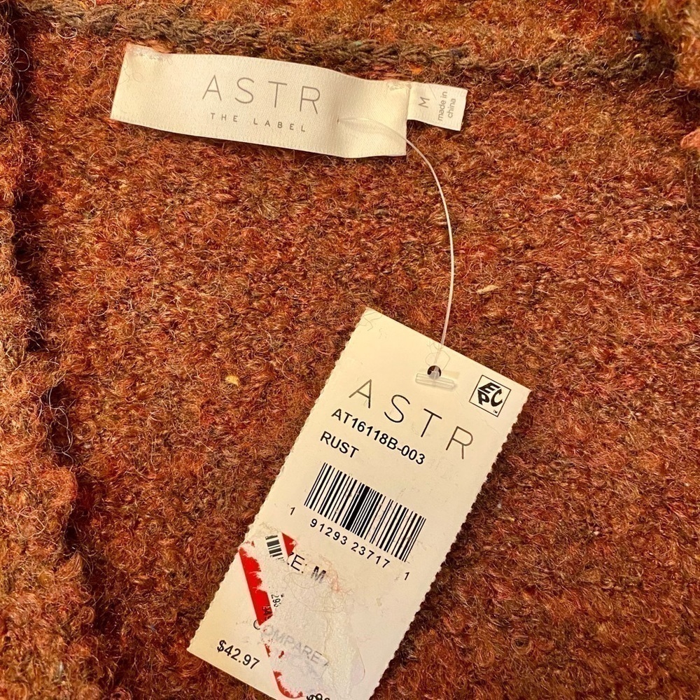 ASTR Women’s Pullover Sweater - Picture 6 of 9